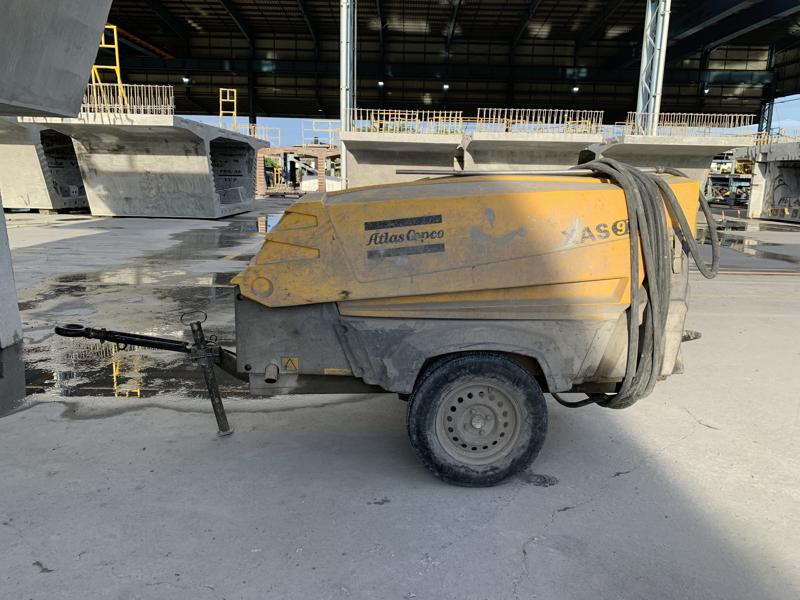Air Compressor 06 Atlas Copco XAS 97 190 CFM