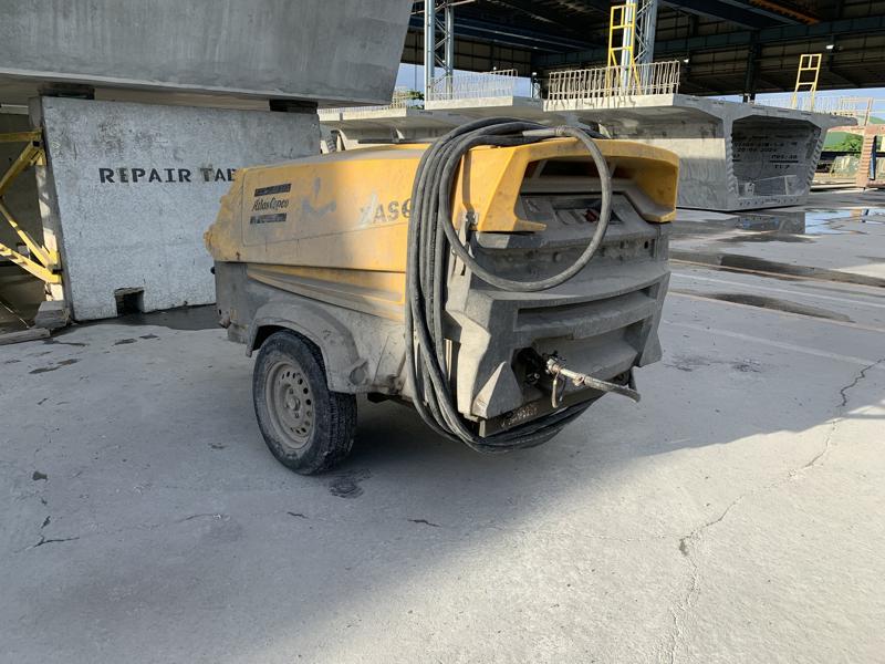 Air Compressor 06 Atlas Copco XAS 97 190 CFM