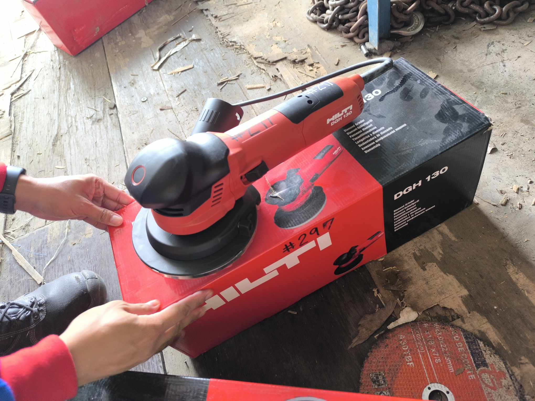 Hilti Diamond Grinder 5' - DGH 130