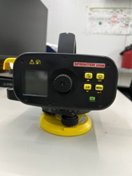 AUTOMATIC LEVEL 01 Leica Digital Level Sprinter 250M