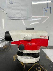 AUTOMATIC LEVEL 8 Leica Leica