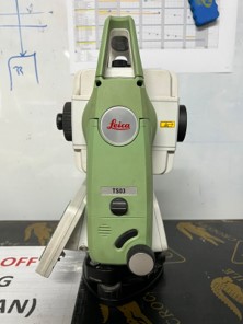 TOTAL STATION 02 Leica TS03 5” R500