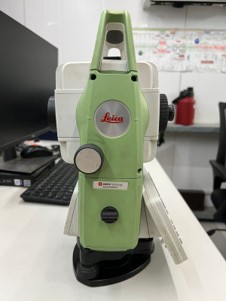 TOTAL STATION 03  Leica TS03 3” R500