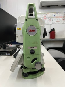 TOTAL STATION 05 Leica TS03 5” R500