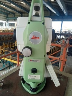 TOTAL STATION 08 Leica TS03 5” R500