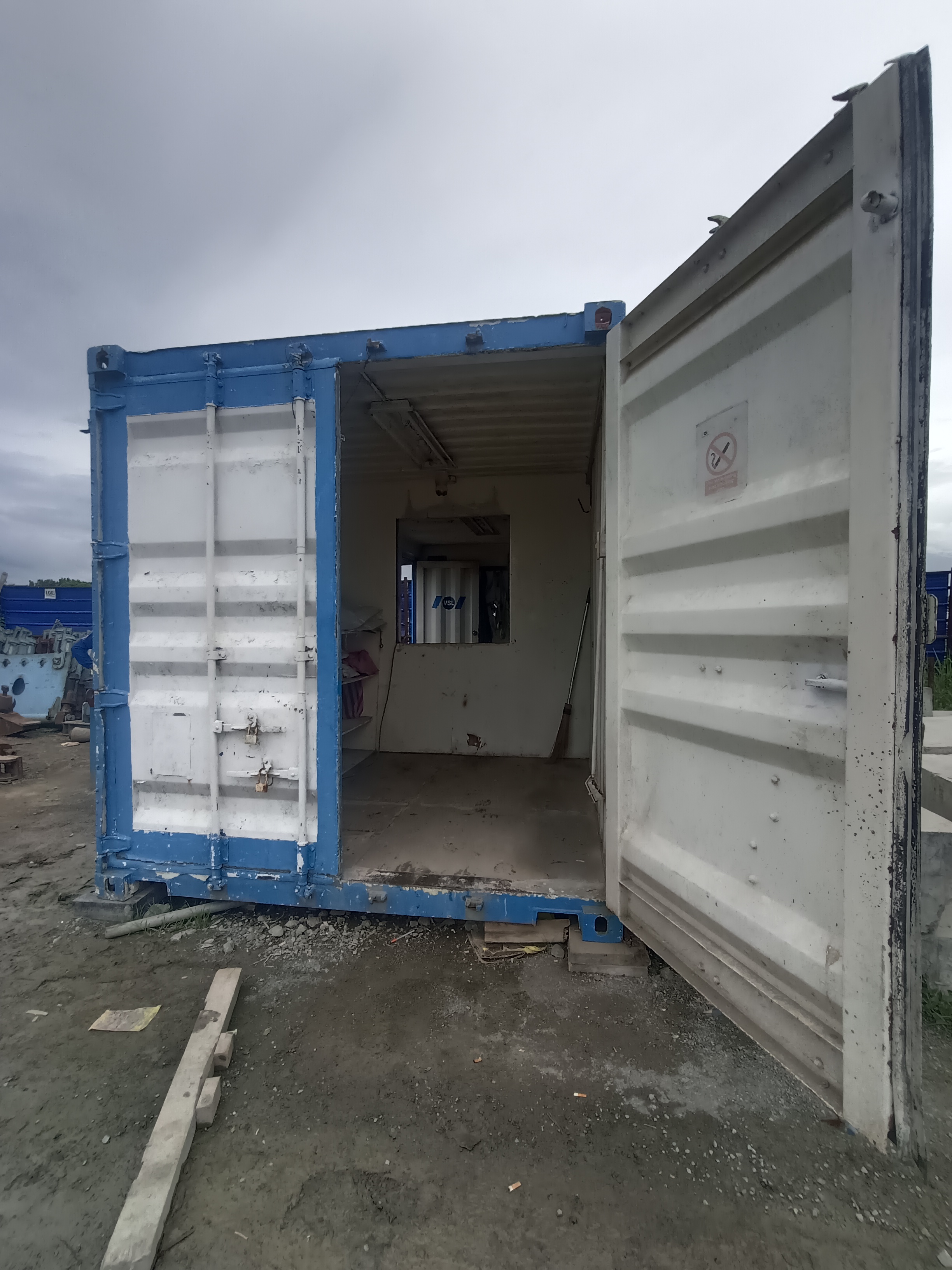Office Container Van 31 (20ft)​  PCY18 'SOLD'