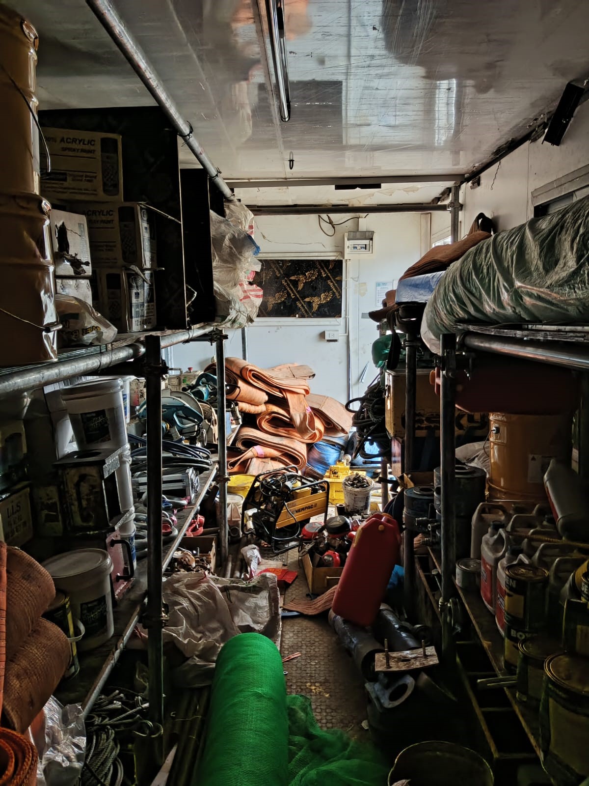 Storage Container Van 1 (20ft) LG-Erection 1 'SOLD'