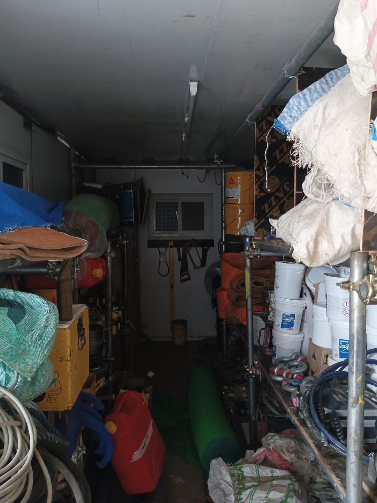 Storage Container Van 1 (20ft) LG-Erection 1 'SOLD'