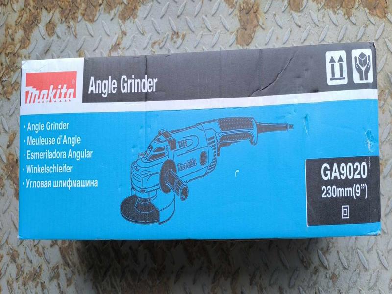 Angle Grinder 9' - Makita - GA 9020 