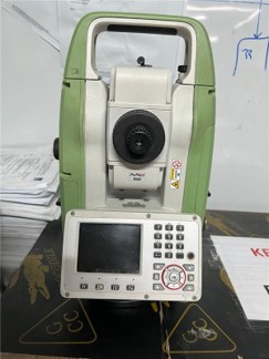 TOTAL STATION 11 Leica TS07 5' R500